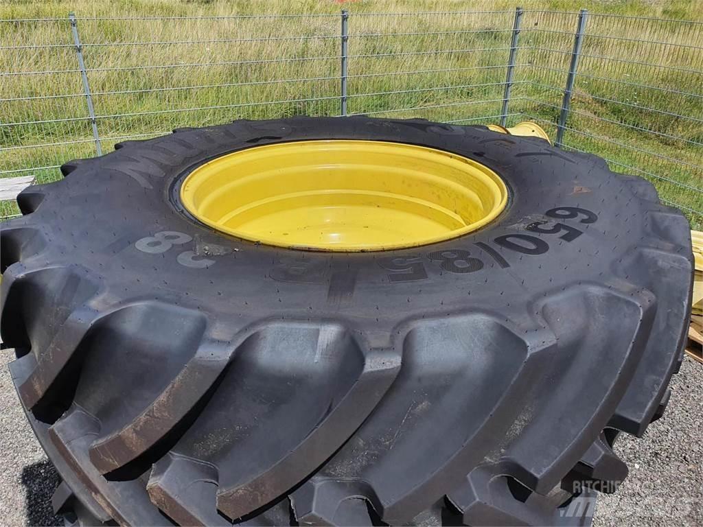 Mitas 650/85R38 x2 輪胎、車輪和輪圈