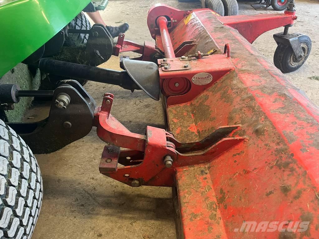 Trimax F2K 185 FJ 騎乘式割草機