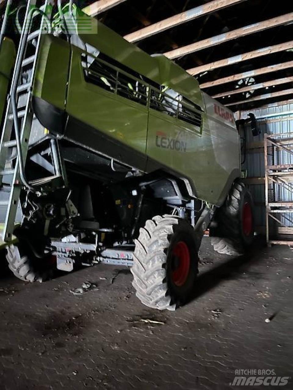CLAAS lexion 740 聯合收穫機