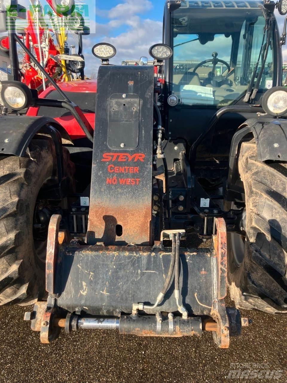 Case IH 635 農業用伸縮臂裝載機