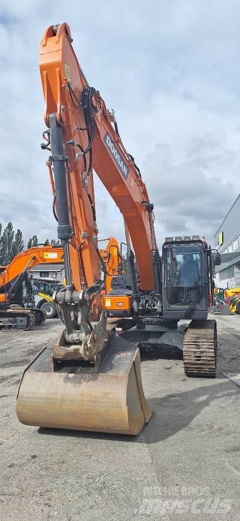 Doosan DX 225 LC-7 履帶式 挖土機/掘鑿機/挖掘機