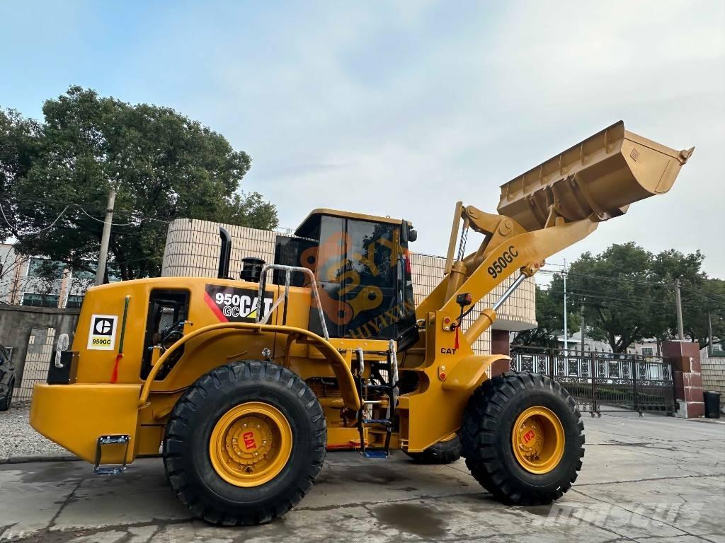 CAT 950 GC 輪胎式裝載機