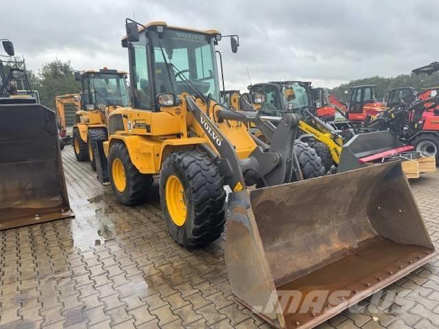 Volvo L 30 G 輪胎式裝載機