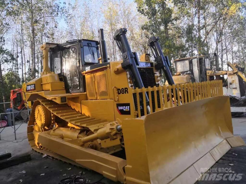 CAT D 8 R 履帶推土機