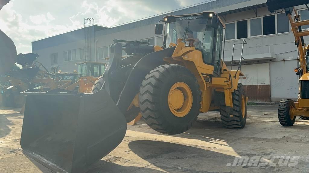 Volvo L 105 輪胎式裝載機