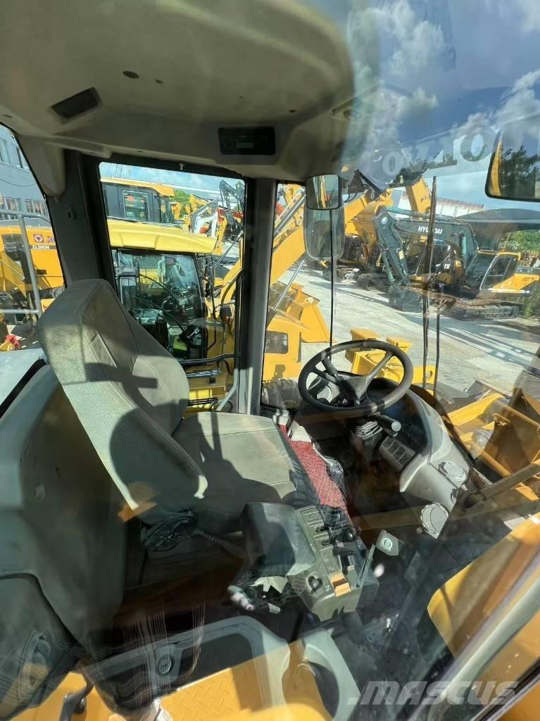 Volvo L 105 輪胎式裝載機