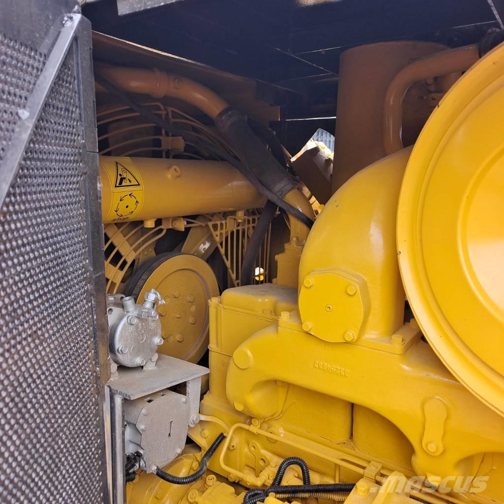 Shantui SD 22 履帶推土機