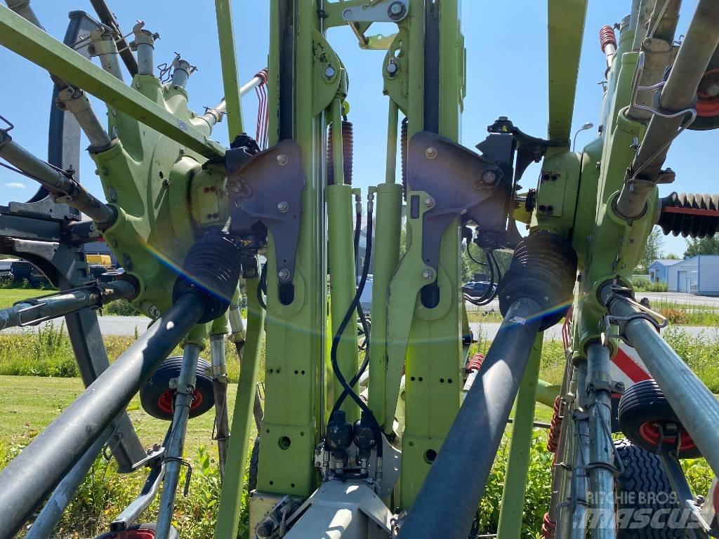 CLAAS Liner 2900 堆草機