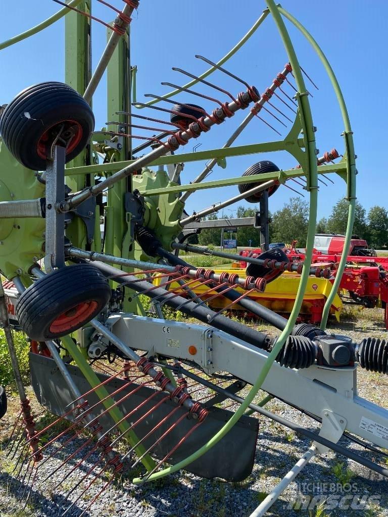 CLAAS Liner 2900 堆草機