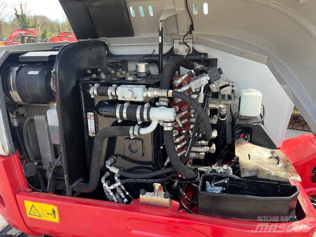 Takeuchi TB260 小型挖土機/掘鑿機<7t(小型挖掘機)