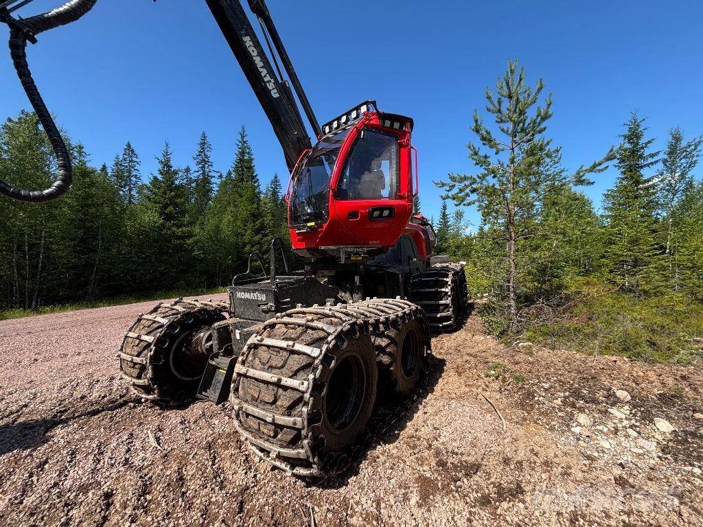 Komatsu 901XC / S82 收穫機