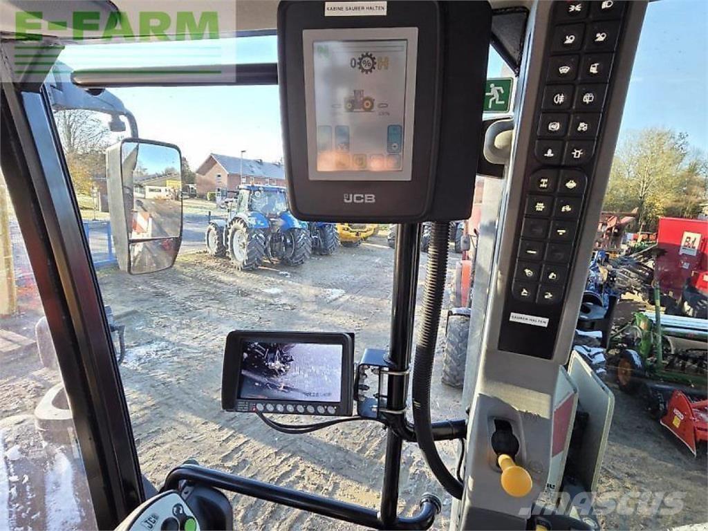 JCB fastrac 8330 曳引機