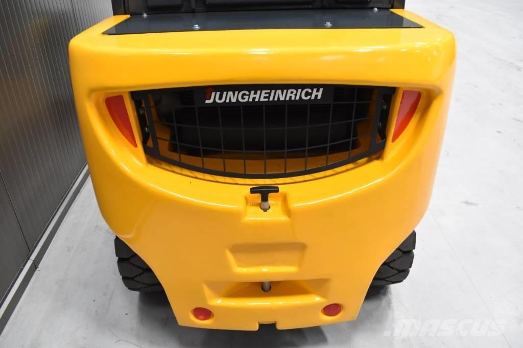Jungheinrich DFG 435 柴油卡車