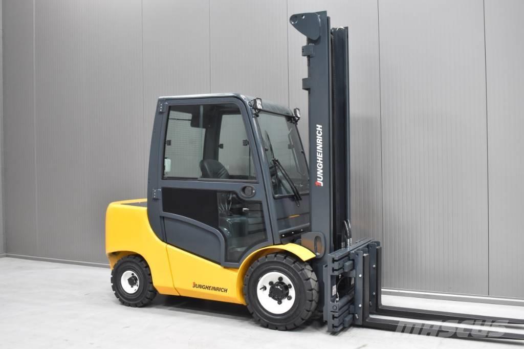 Jungheinrich DFG 435 柴油卡車