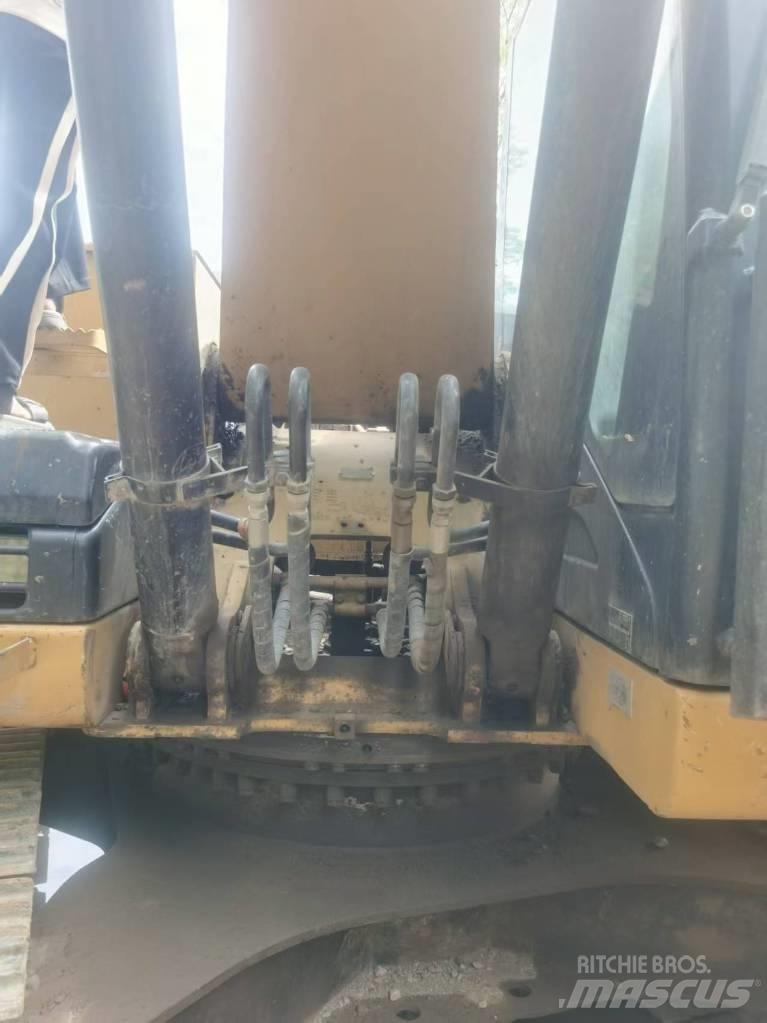 CAT 320d2 履帶式 挖土機/掘鑿機/挖掘機