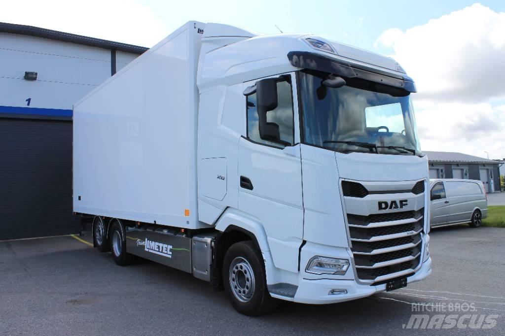 DAF XG 530 FAN 貨箱式卡車