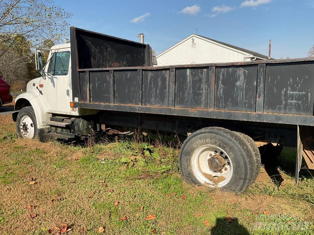 International 4900 傾卸式卡車