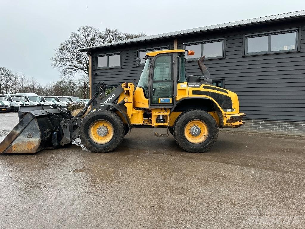 Volvo L45G 輪胎式裝載機