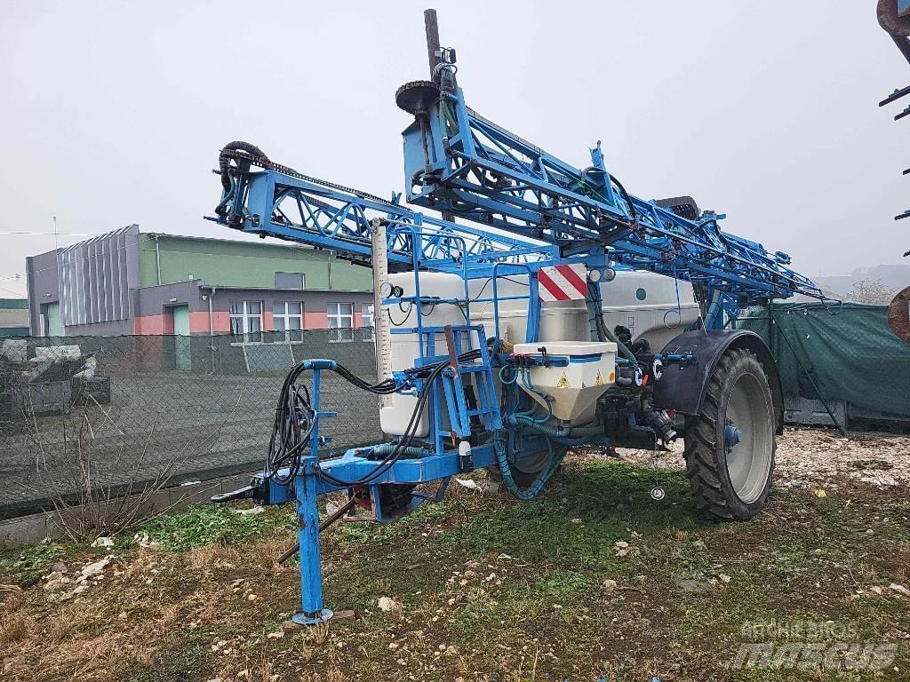 Agrio NAPA 3124 牽引式噴霧機