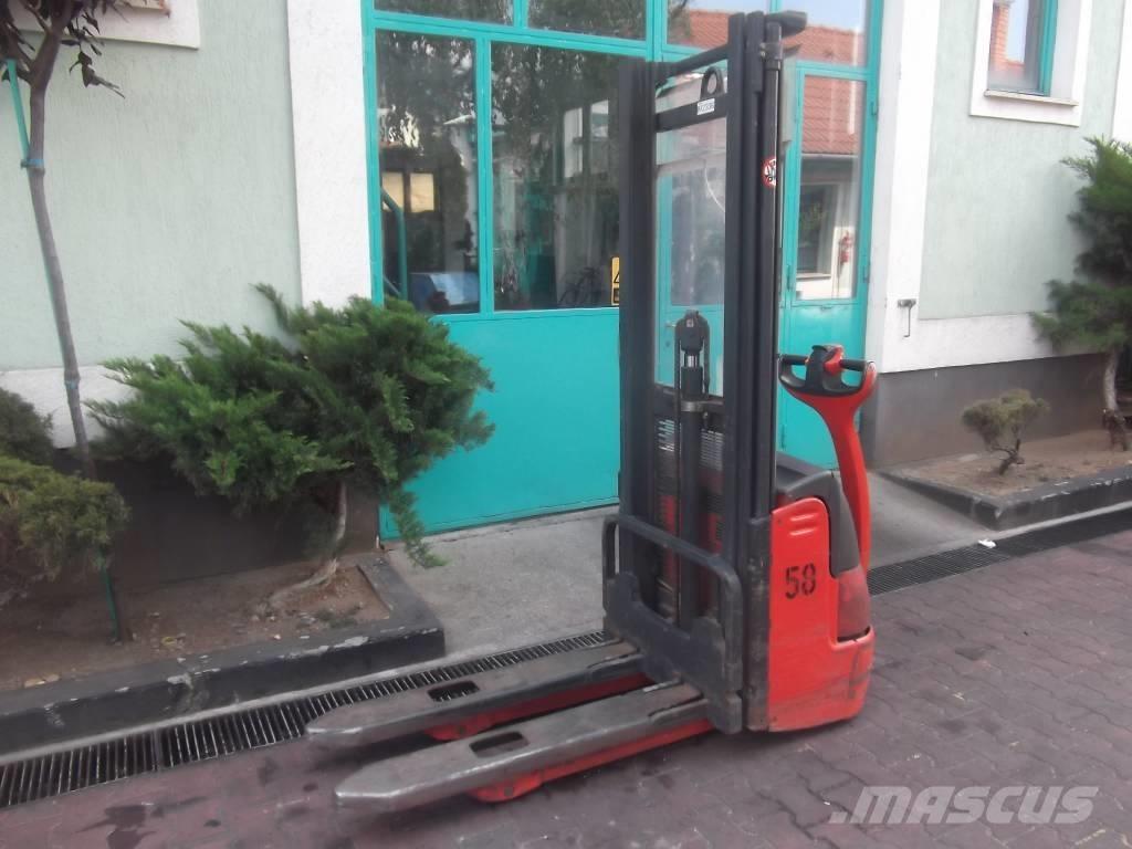 Linde L 12 V-2336 自走式堆積機