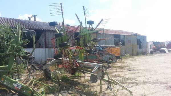 CLAAS 780 Liner 耙與翻草機