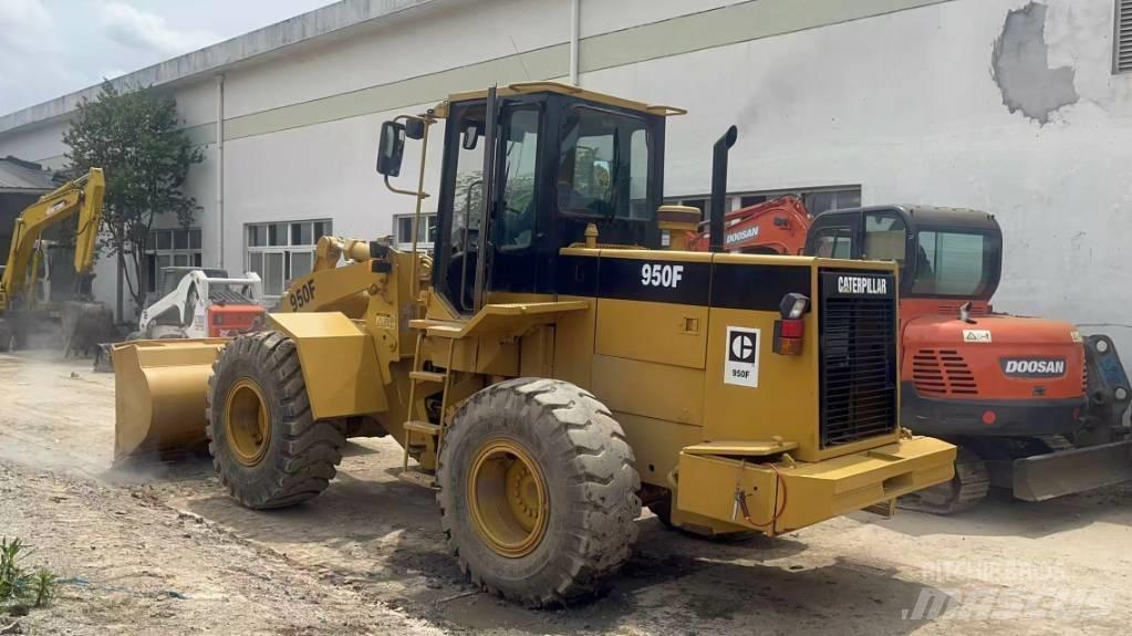 CAT 950 F 輪胎式裝載機