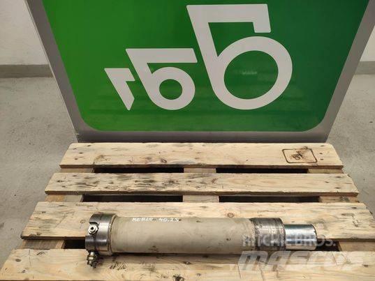 Merlo 40.25  actuator 吊桿和鏟斗