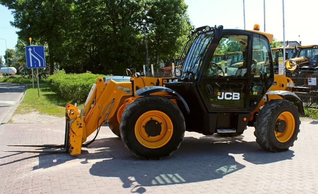 JCB 531-70 伸縮臂操作車