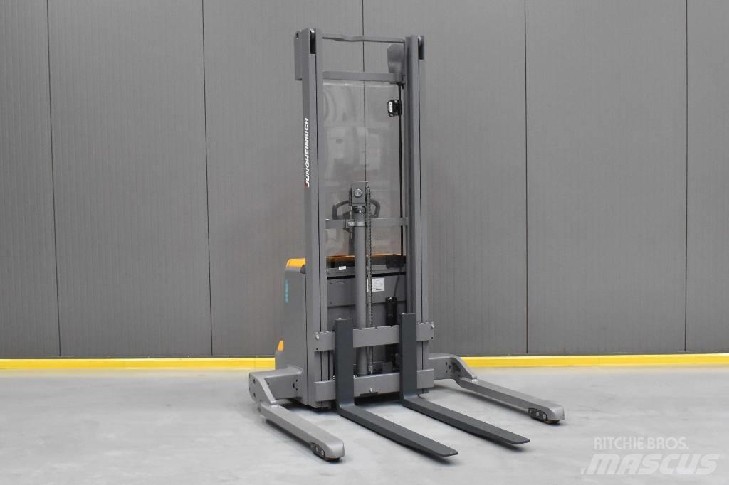 Jungheinrich EJC B12 行走控制式堆積機