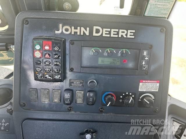John Deere 410 K 反鏟裝載機