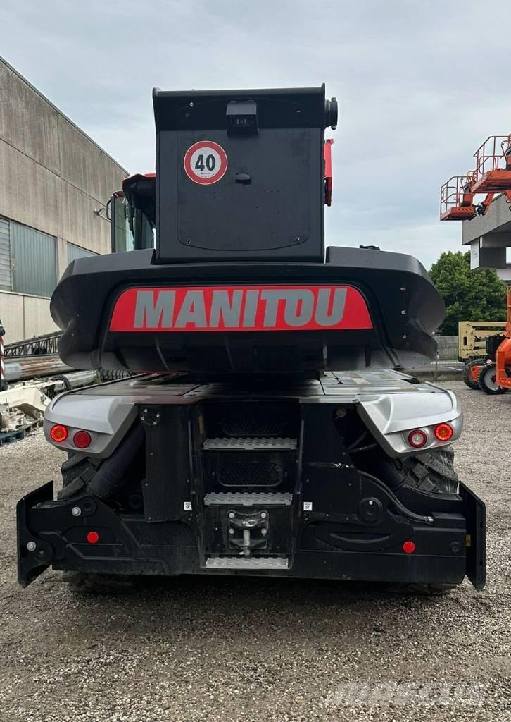 Manitou MRT 3060 伸縮臂操作車