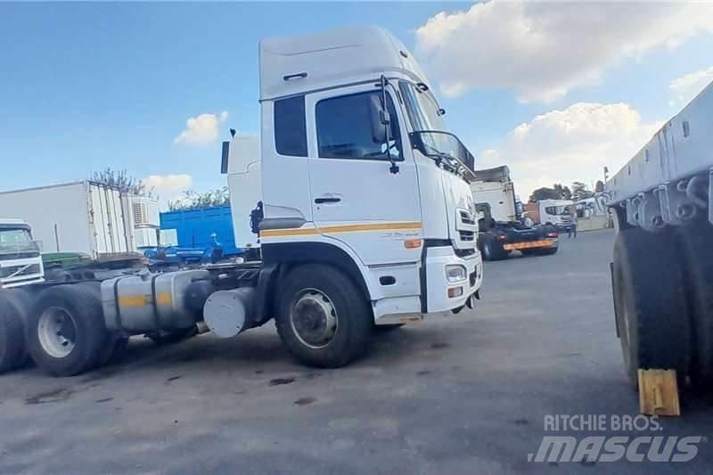 UD QUESTER GWE440 其他貨車