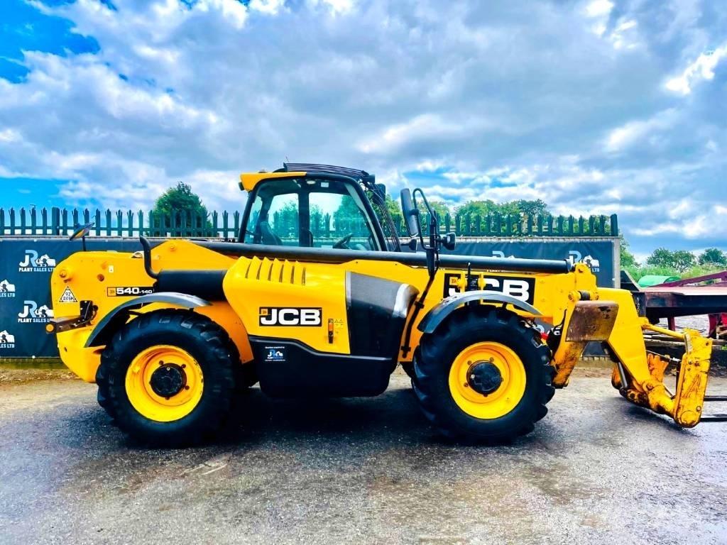 JCB 540-140 伸縮臂操作車