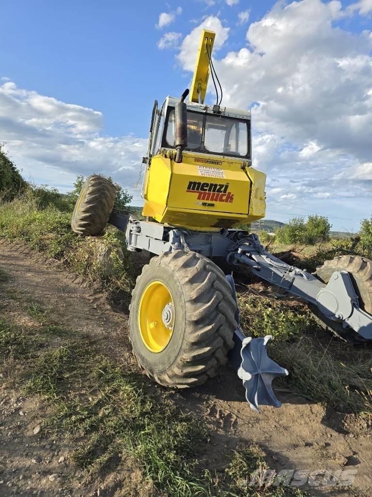 Menzi Muck A71 旋轉式挖土機/掘鑿機/挖掘機