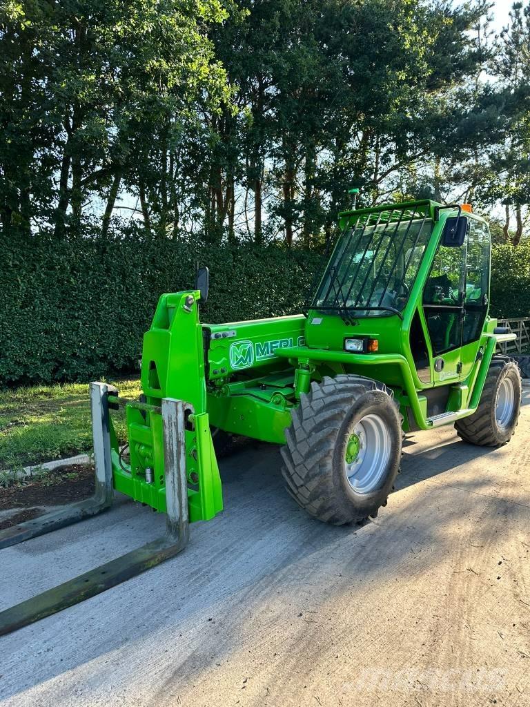 Merlo P 60.10 伸縮臂操作車