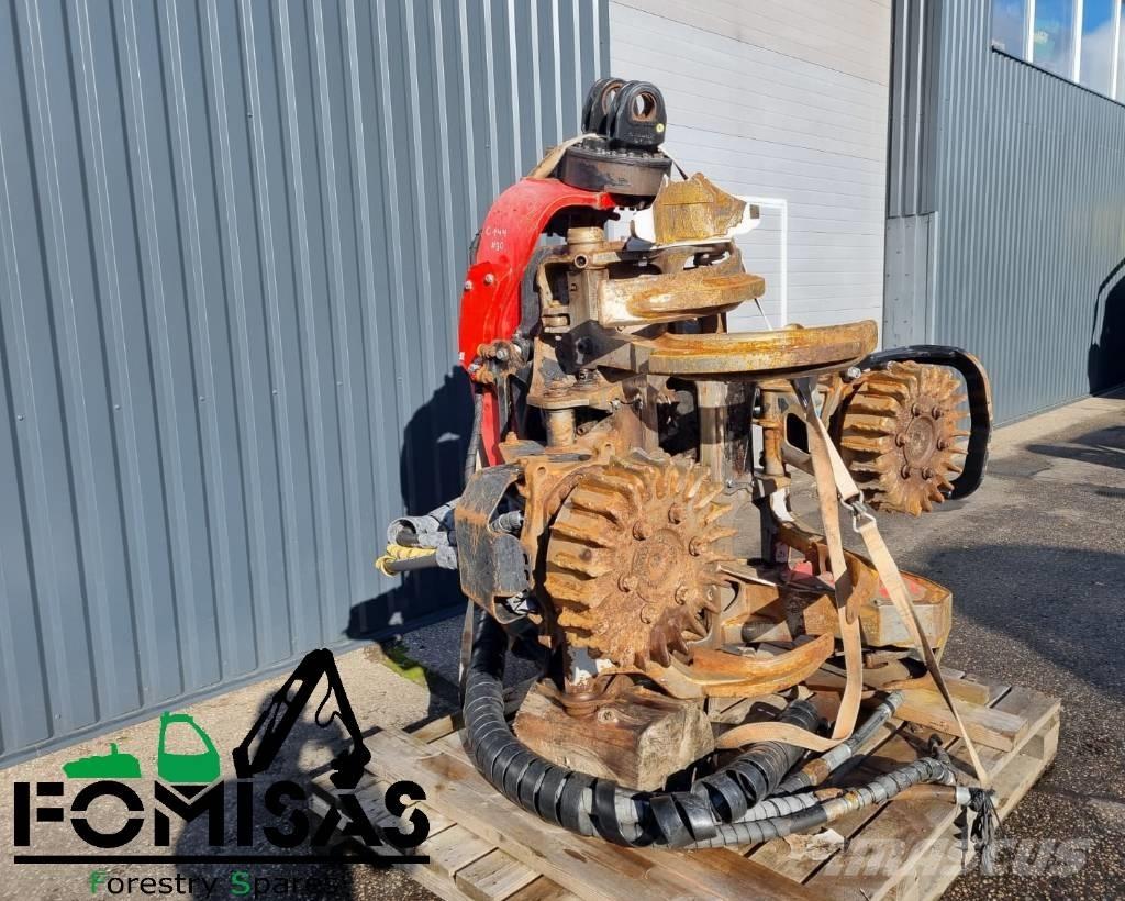 Komatsu C144 收穫機頭