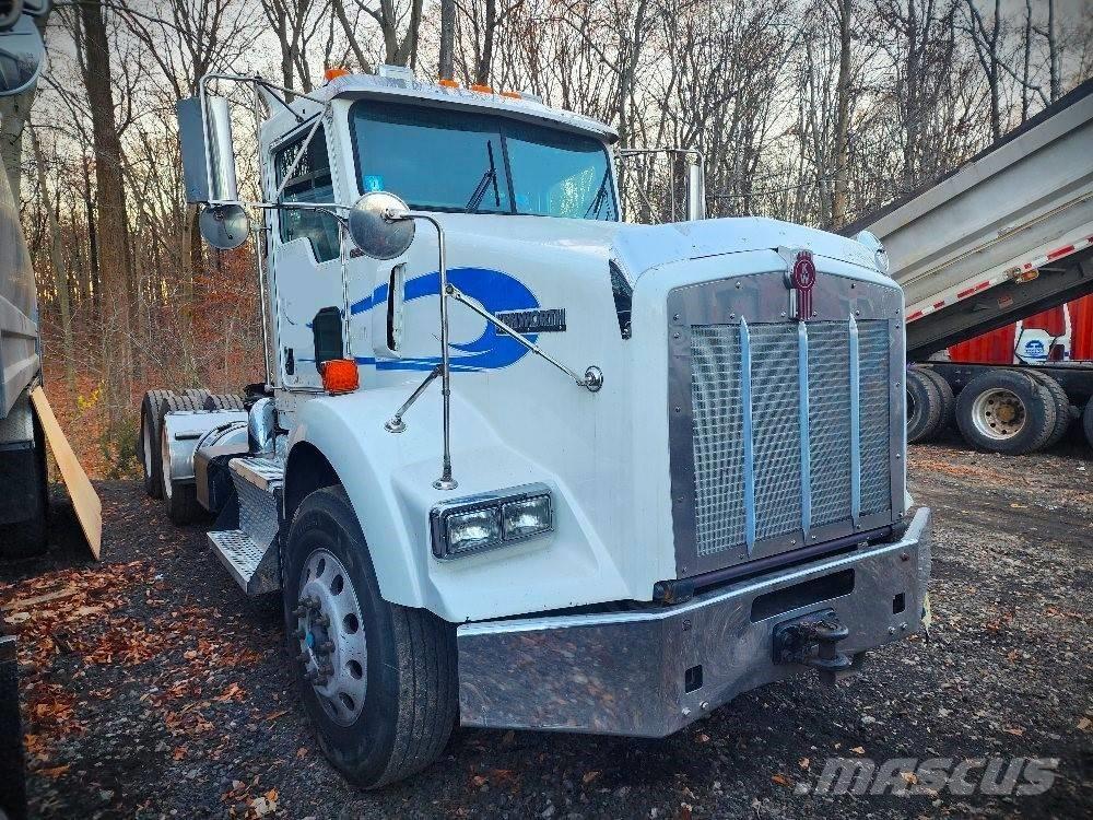 Kenworth T 800 B 曳引機組件