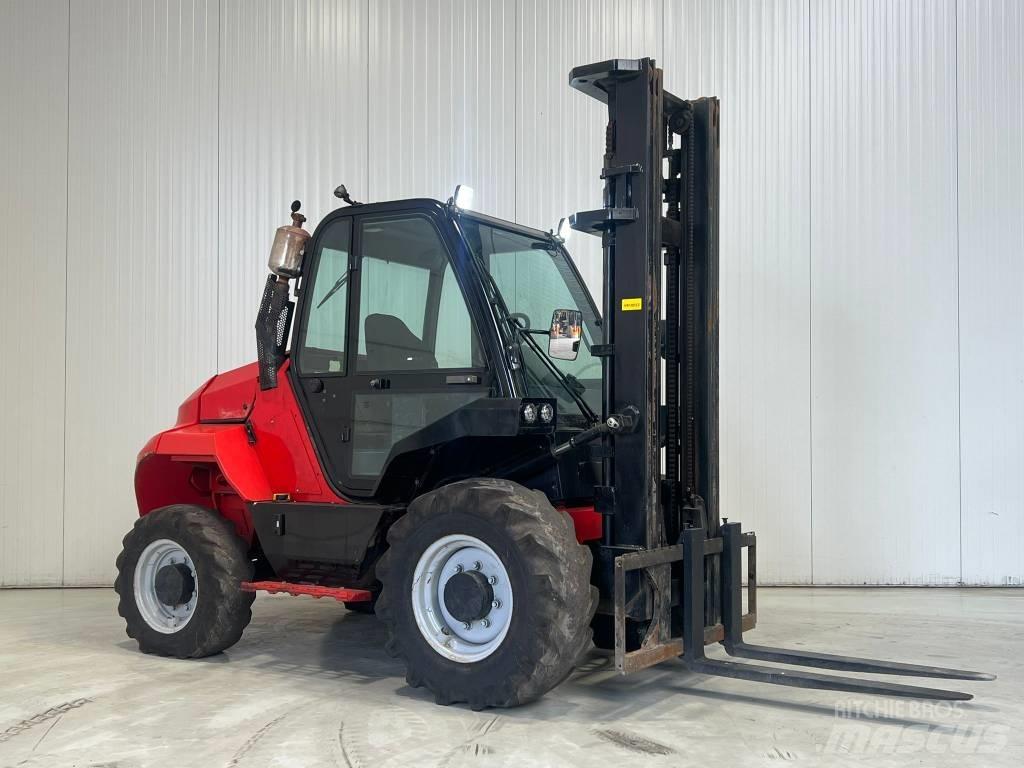 Manitou M30-4 越野車