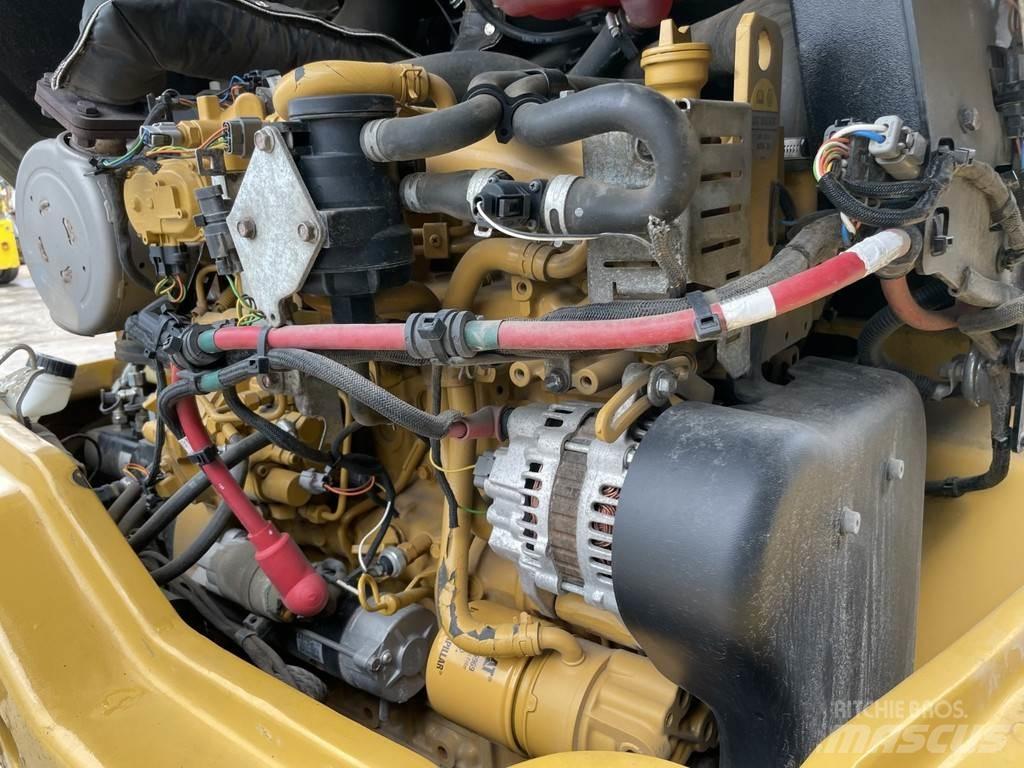 CAT 907M 輪胎式裝載機