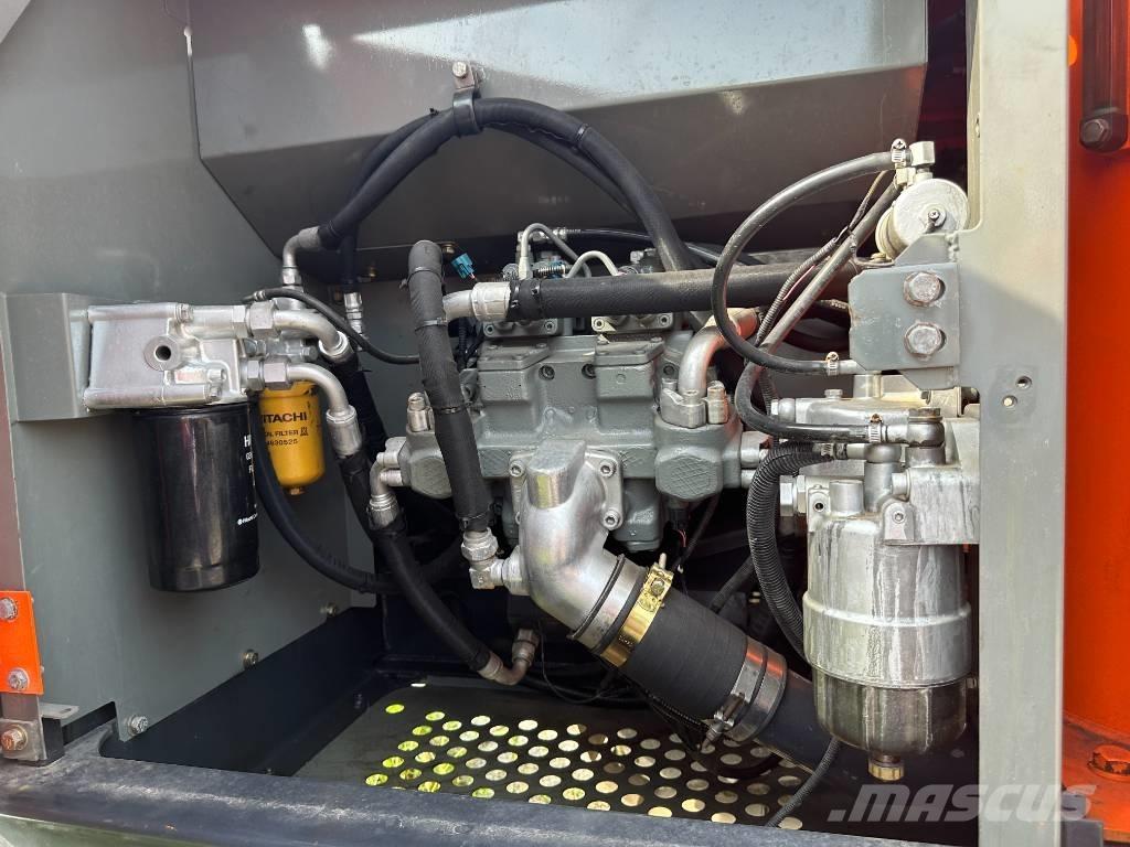 Hitachi ZX200 履帶式 挖土機/掘鑿機/挖掘機