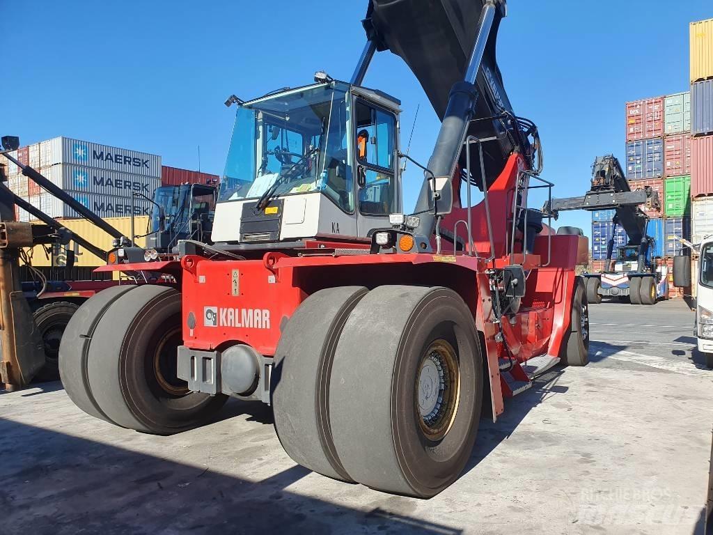 Kalmar DRU450-62S5 前伸型堆積機