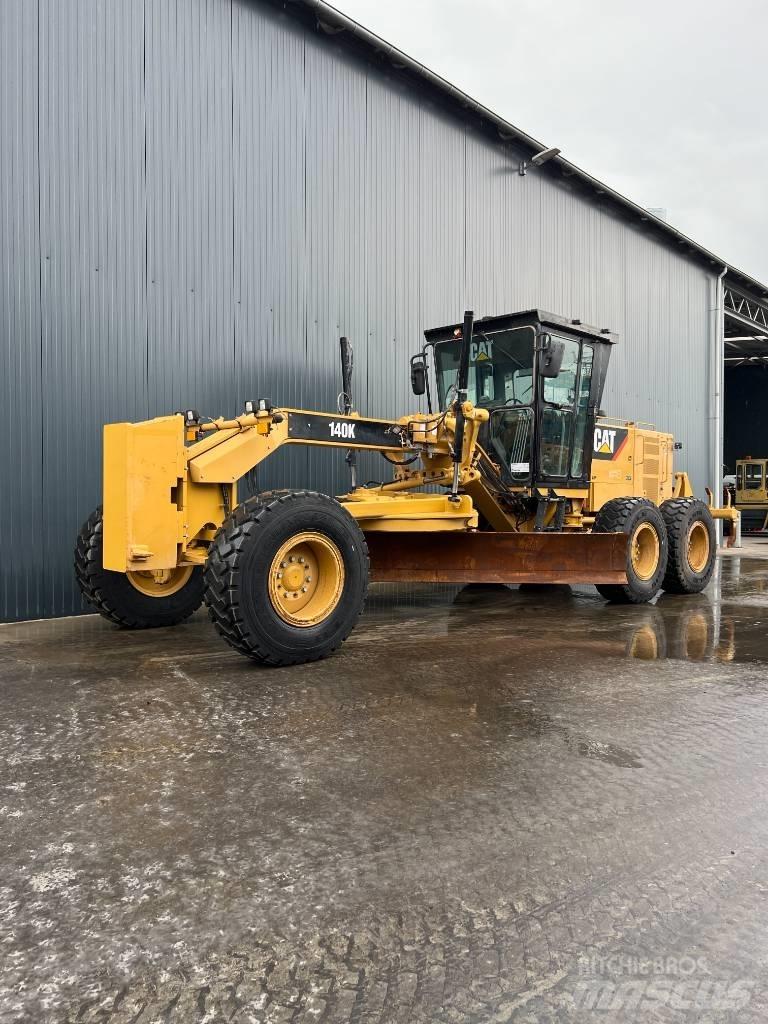 CAT 140K 平土機