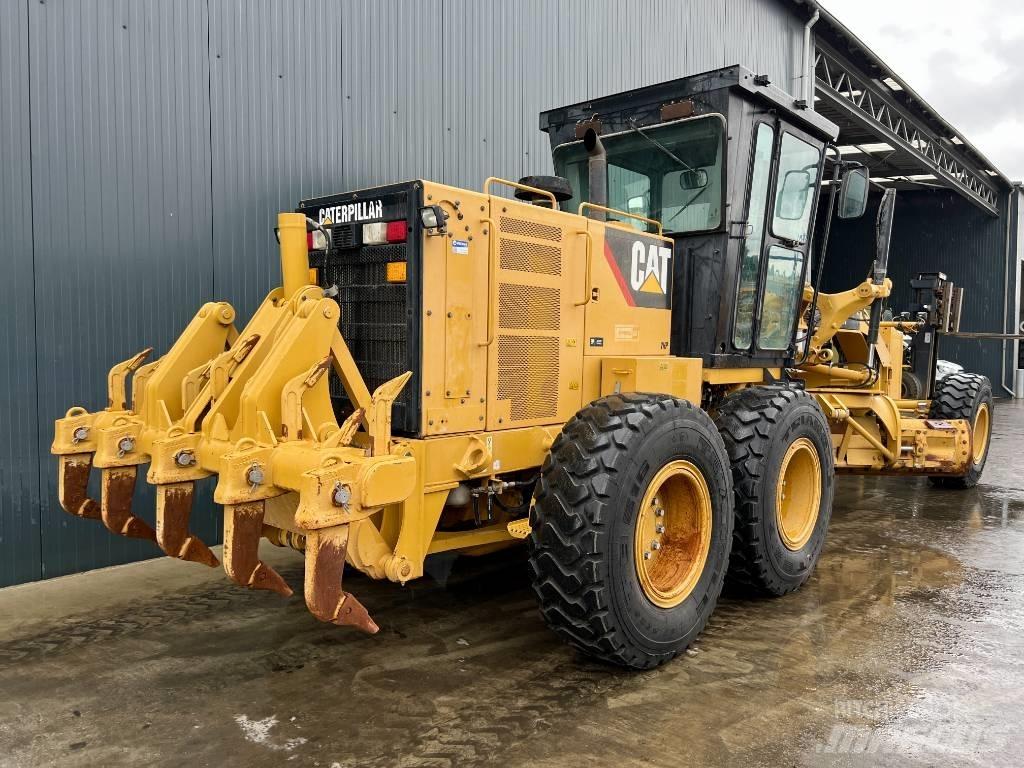 CAT 140K 平土機
