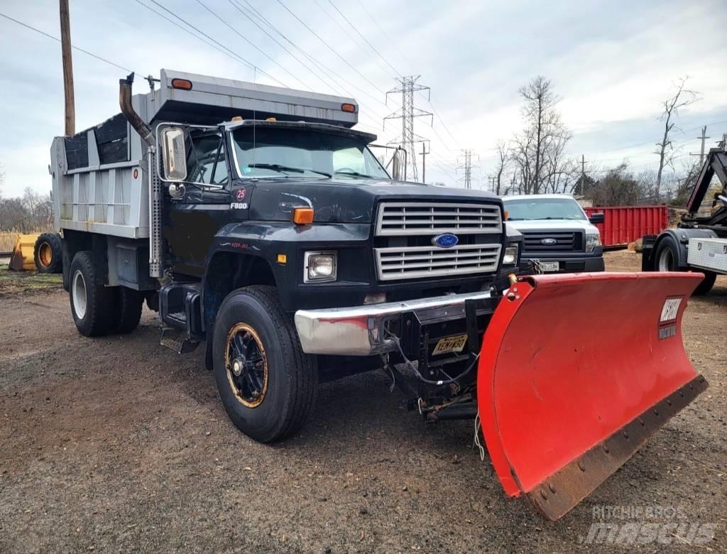 Ford F 800 傾卸式卡車
