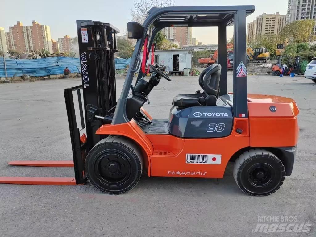 Toyota FD 30 柴油卡車
