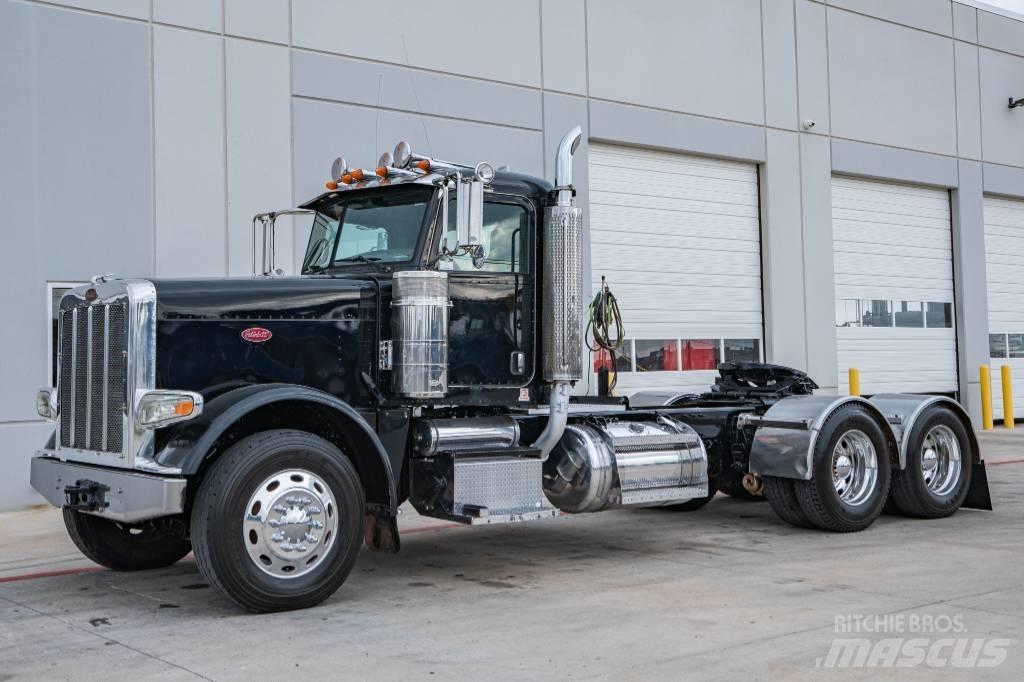 Peterbilt 388 曳引機組件