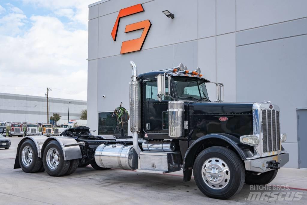Peterbilt 388 曳引機組件