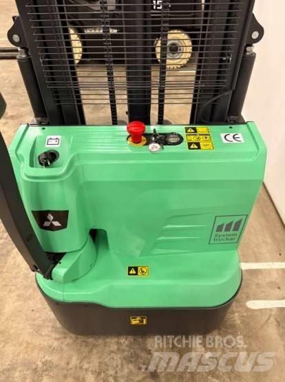 Mitsubishi SBP12QLDI 行走控制式堆積機