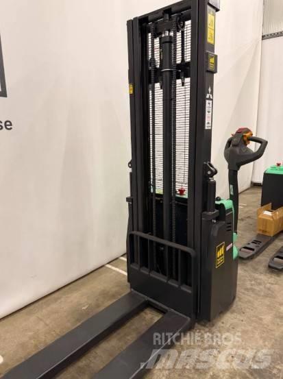Mitsubishi SBP12QLDI 行走控制式堆積機
