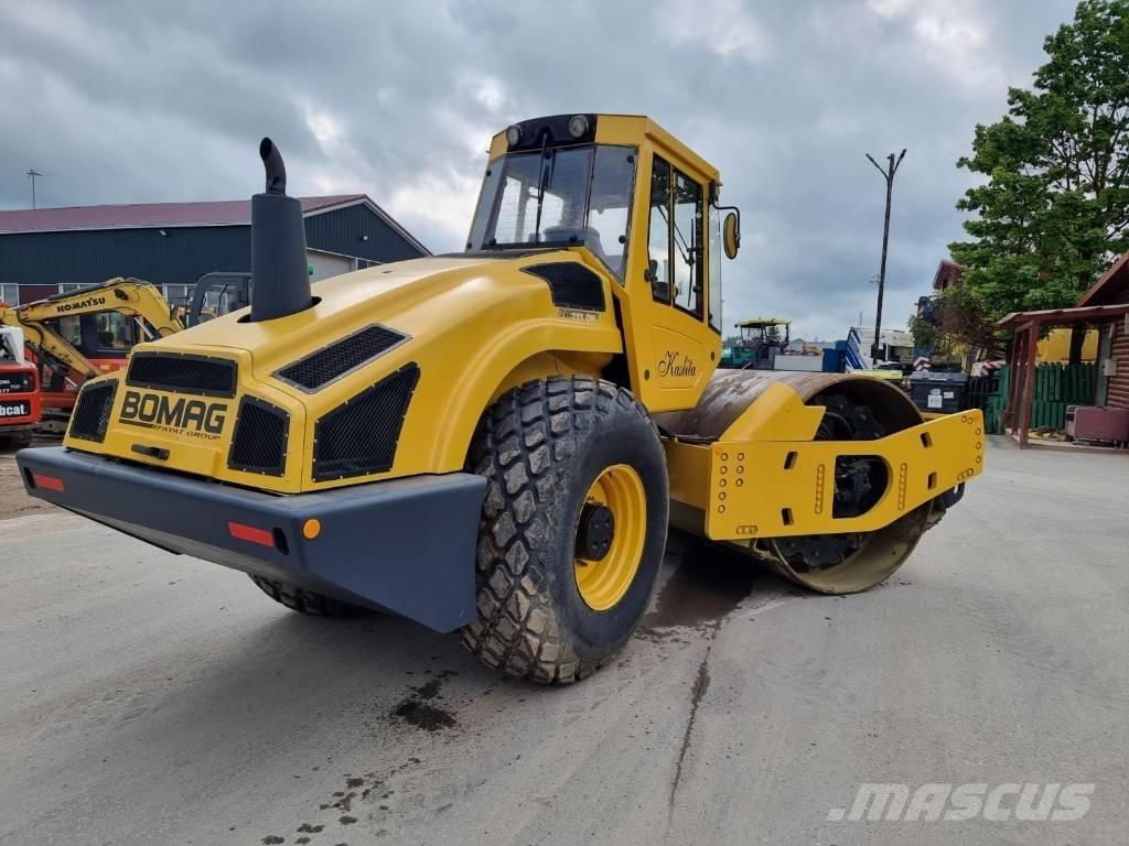 Bomag BW 213 D H-4 單輪滾壓機